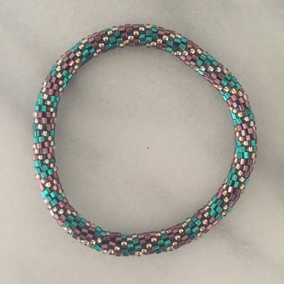 Beaded roll bracelet - Picture 1 of 1